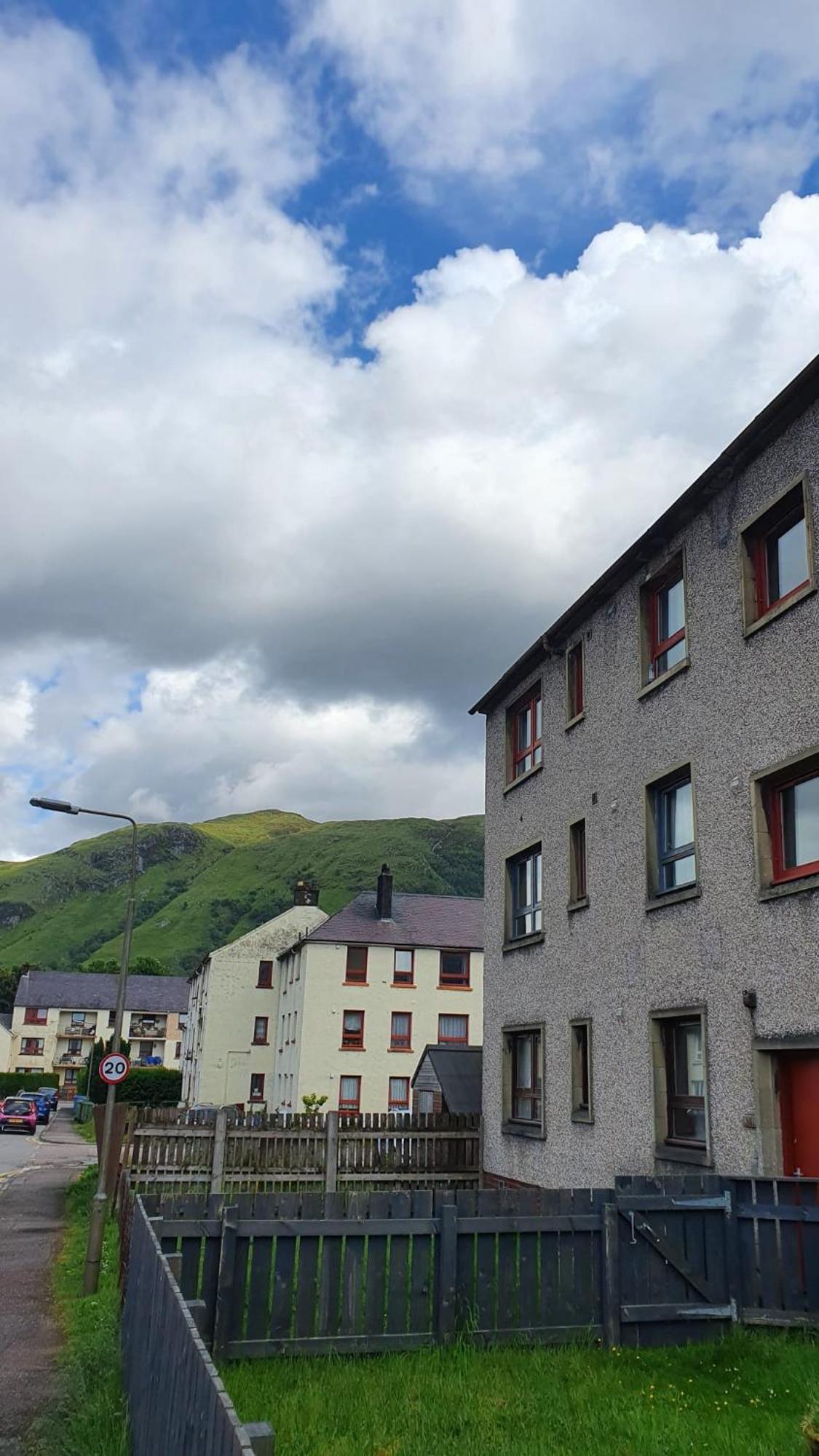 Regina Apartment In Fort William Exterior foto