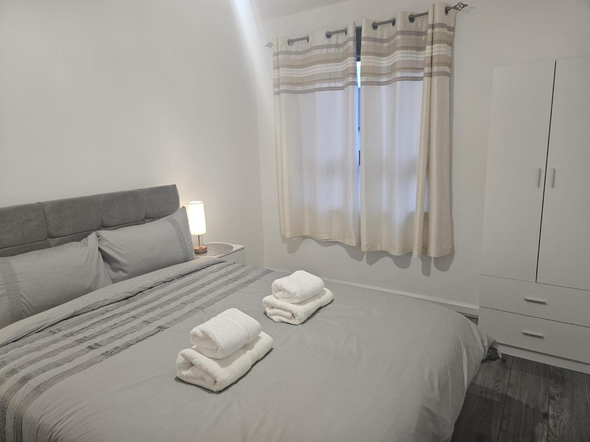 Regina Apartment In Fort William Exterior foto